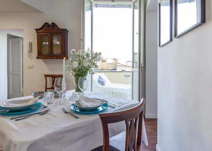 Santonofrio Romantica Apartment Rome